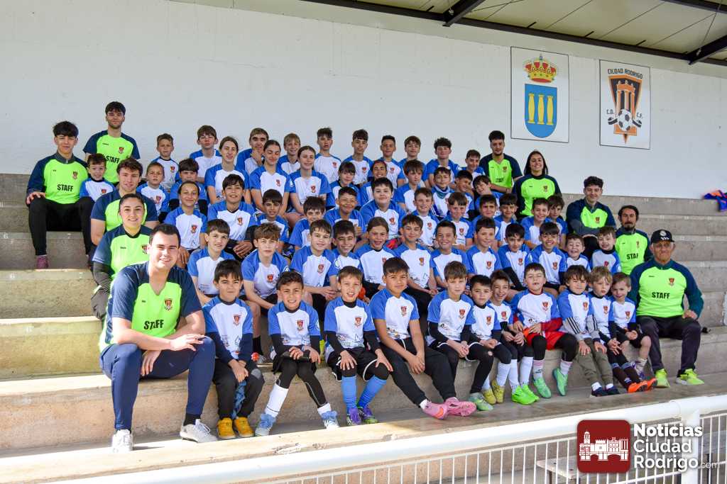 El V Clinic «Ricardo Sánchez» inicia su andadura con más de medio centenar de niños y niñas