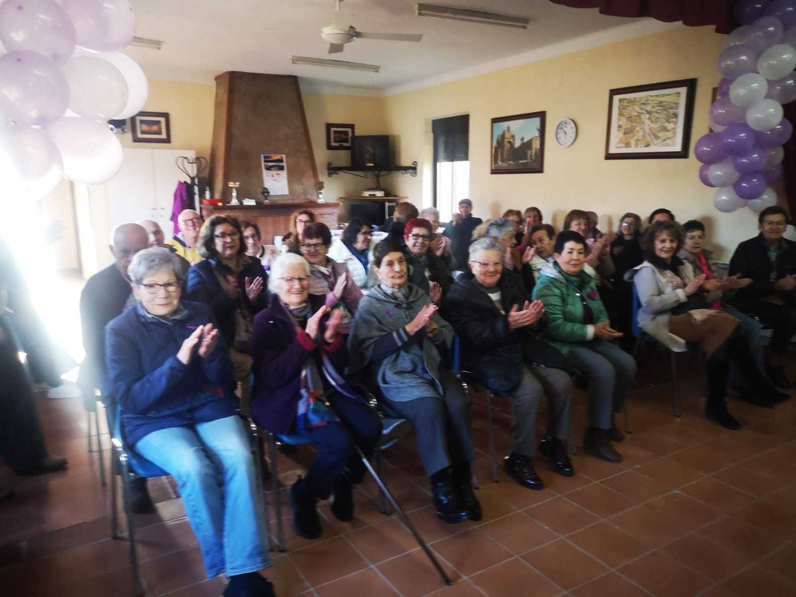 Conferencia de la farmacéutica María Manzanera en Martiago con motivo del Día de la Mujer