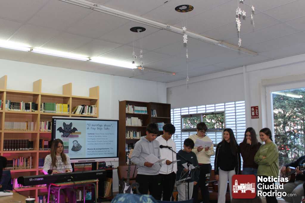Recital en el IES Tierra de Ciudad Rodrigo con motivo el Día de la Poesía