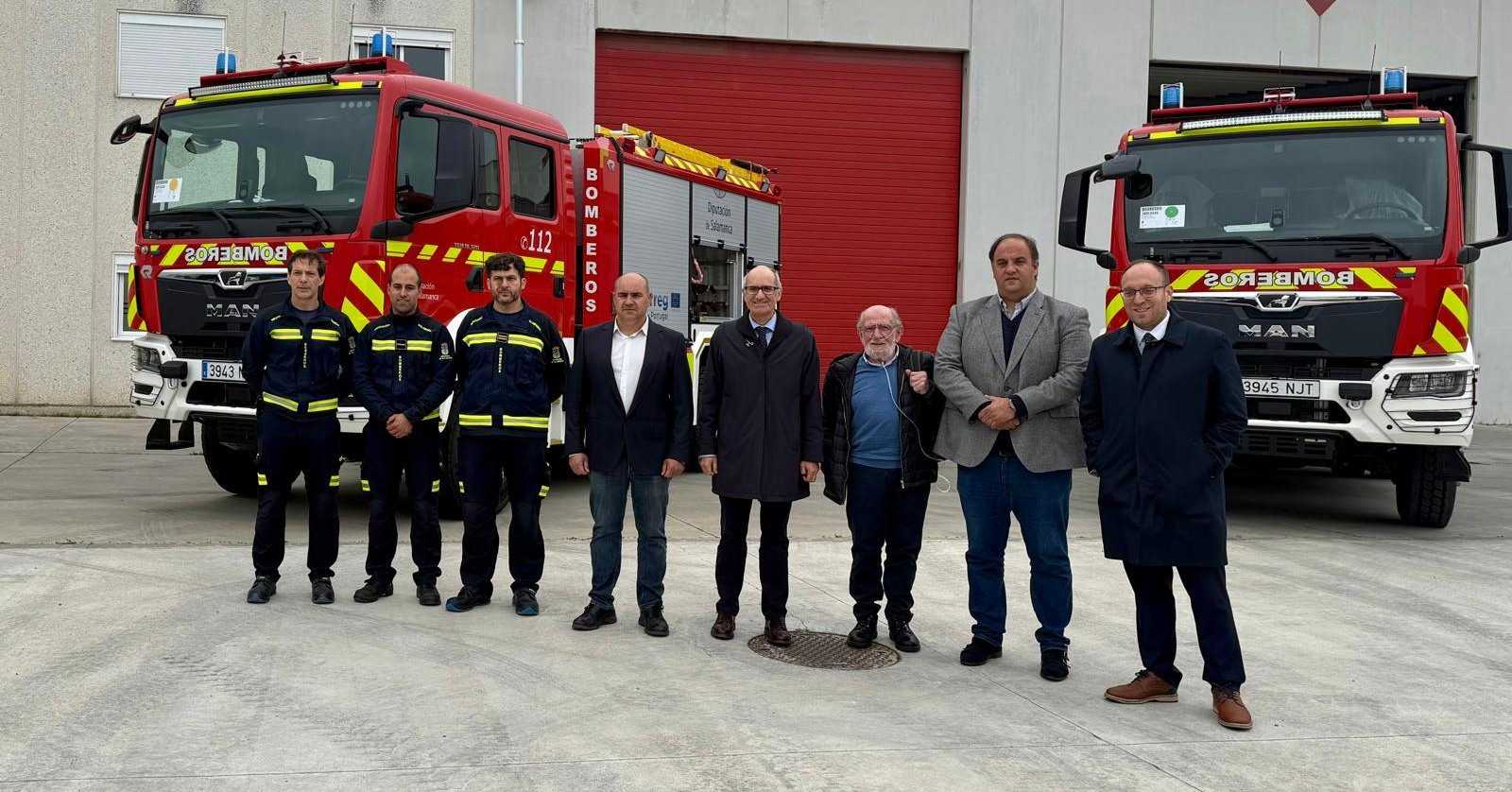 La Diputación de Salamanca presenta dos nuevos vehículos para reforzar la respuesta ante emergencias en la provincia
