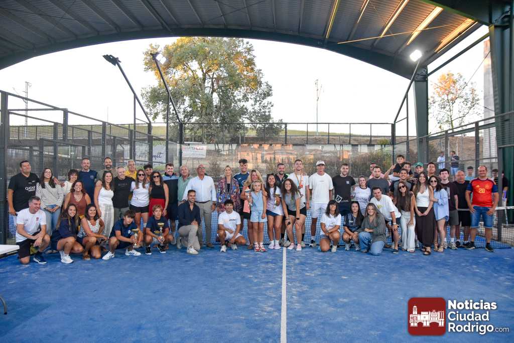 El IV Torneo de Pádel de Verano concluye con la entrega de premios tras un intenso fin de semana de partidos