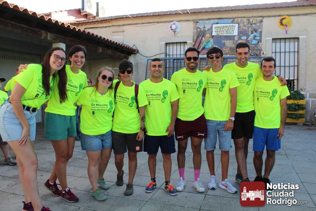 (VIDEO y FOTOS) Más de un millar de participantes en la III Marcha contra el cáncer de Aldea del Obispo