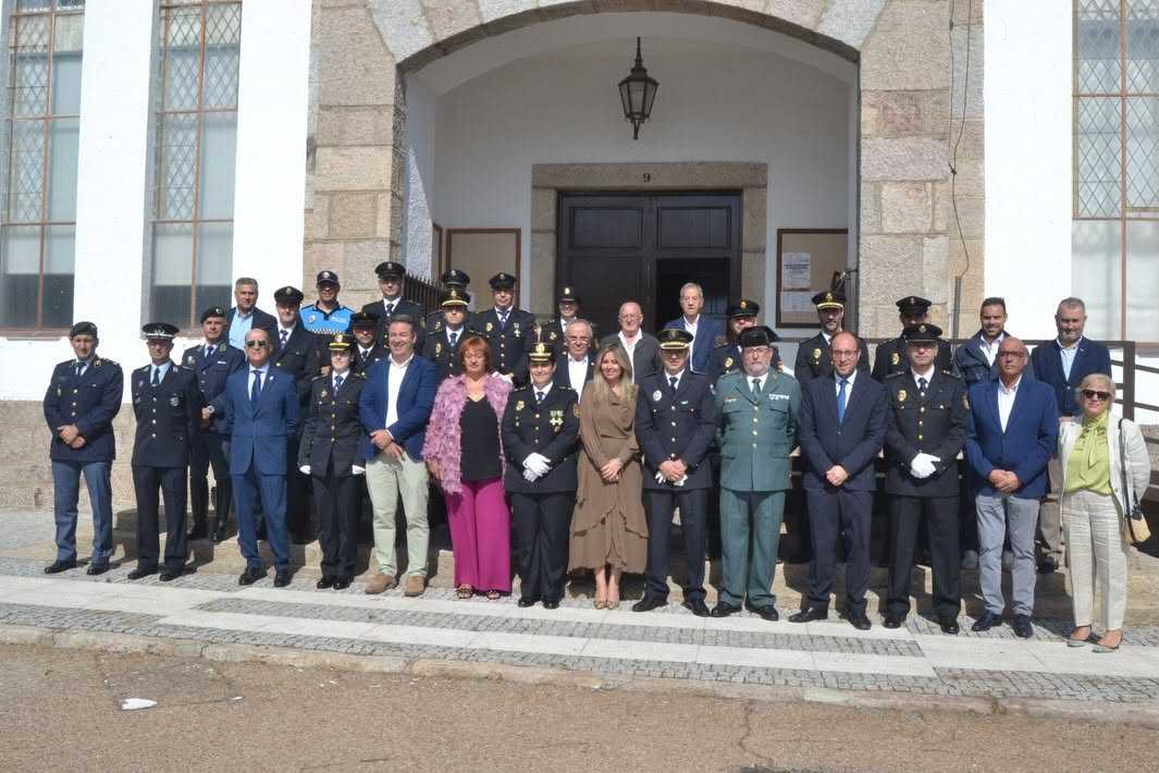 La Policía Nacional celebra el día de los Santos Ángeles Custodios en Fuentes de Oñoro