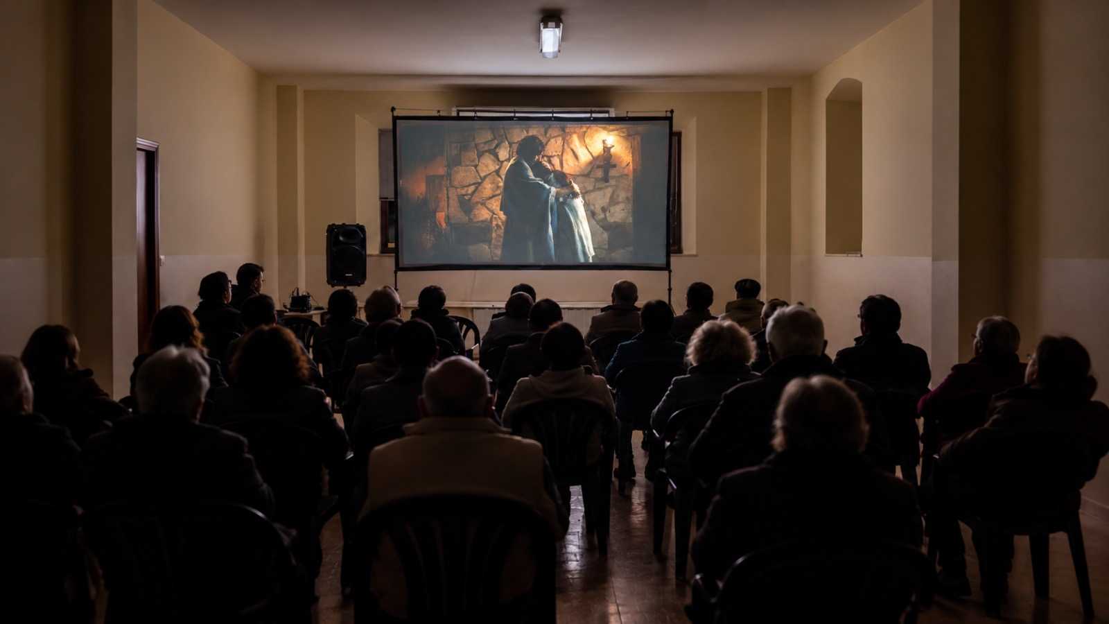 Gallegos de Argañán inicia un grupo de vida en torno a la Palabra de Dios a partir de la serie ‘The Chosen’